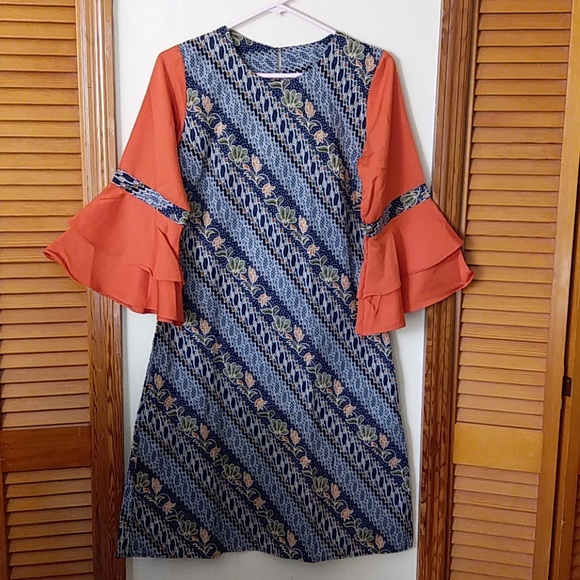 NWT Beautiful Batik Dress From Thailand Medium - Picture 1 of 8